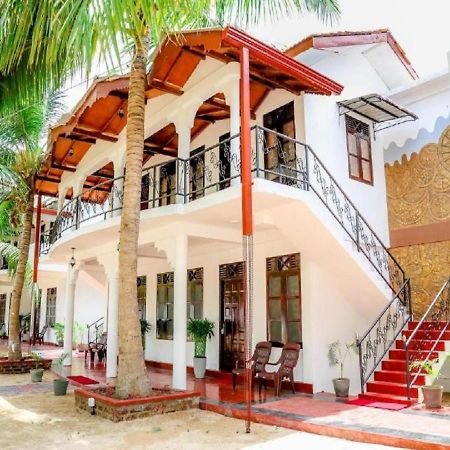 Crescent Sea Resort Nilaveli Exterior foto
